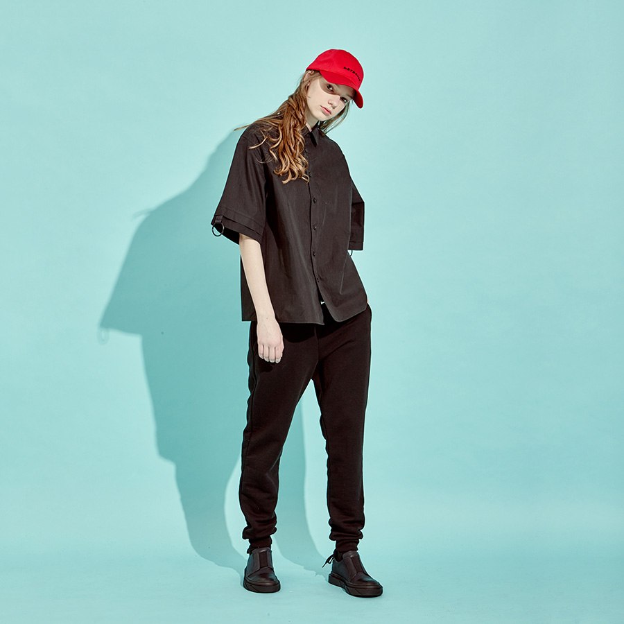 디바이디그낙(DBYDGNAK) Back LaceUp Slip On (IV) 158,000원