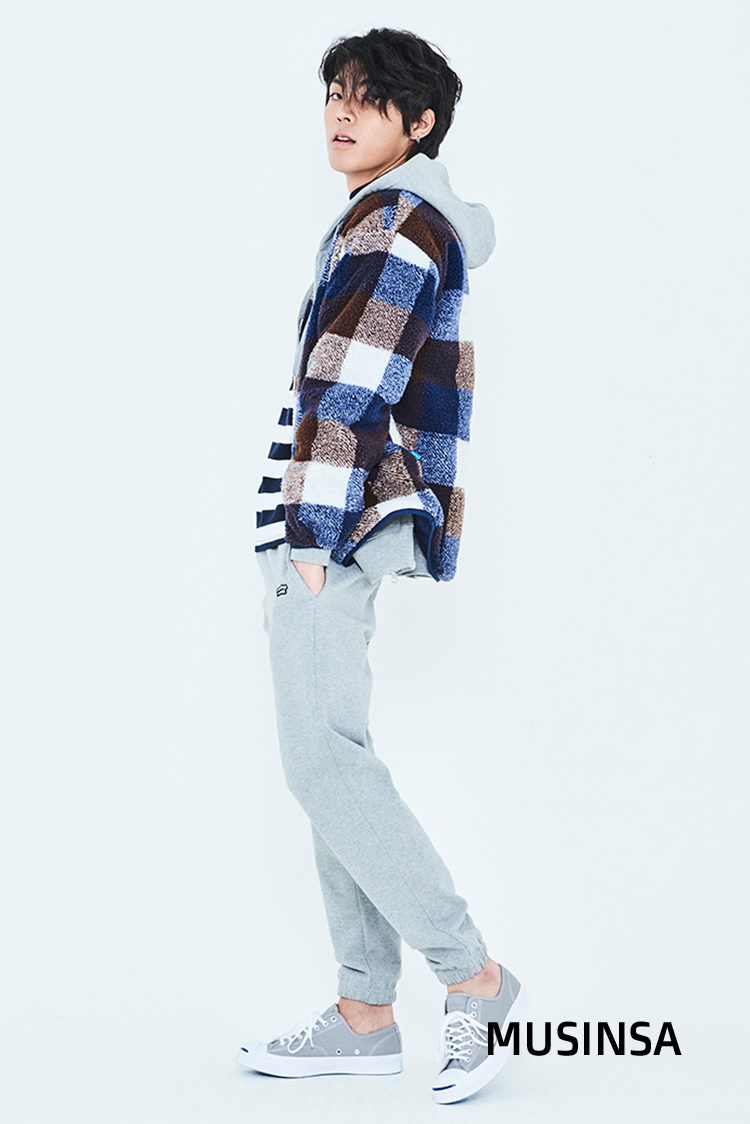 멜란지 마스터(MELANGE MASTER) 스탠다드 스웨트 팬츠 멜란지 그레이 32,900원 무신사 스토어