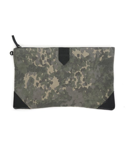 하프크라이즈(HALBKREIS) 하크 클러치백_미니카모플라쥬 - 39,000원 | 무신사 스토어