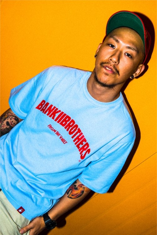 뱅크투브라더스(BANK2BROTHERS) BASIC LOGO T-SHIRTS (SKYBLUE) - 42,000원 | 무신사 스토어 - 셀렉트숍무신사 스토어 - 셀렉트숍