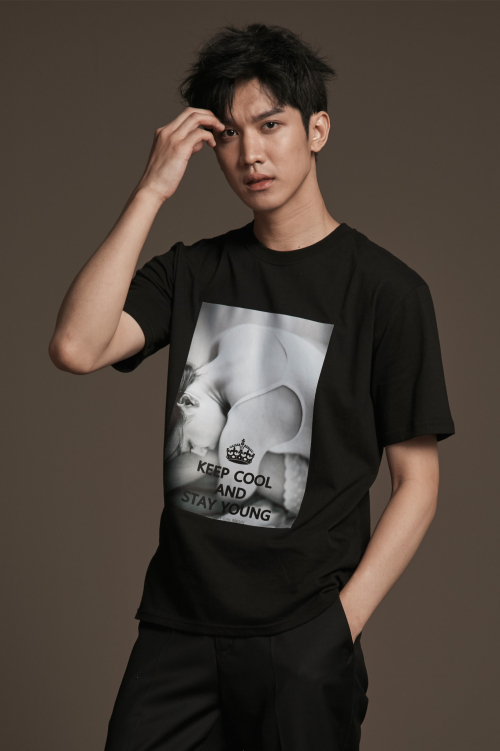 유주얼 에딧(USUAL EDIT) Ordinary Girl Tee(Black) + 보통소녀 소책자 - 45,000원 | 무신사 스토어