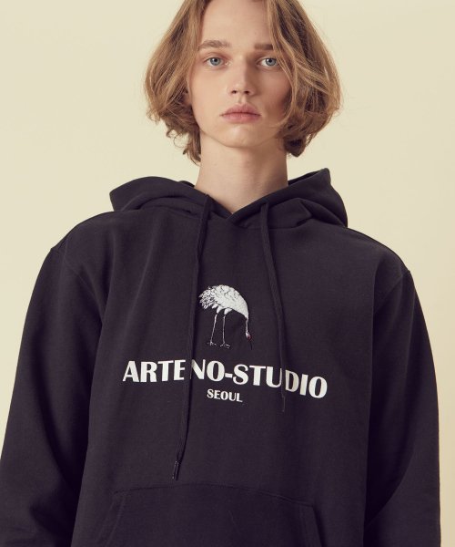 아르테노 스튜디오(ARTENO STUDIO) 학 부클자수 후드 (블랙) - 55,300원 | 무신사 스토어