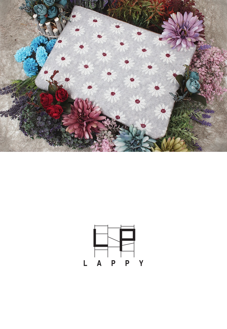 래피(LAPPY) Daisy flower wool clutchbag