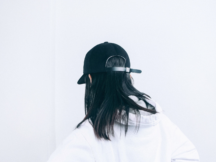 벗딥(BUTDEEP) YOUTHFUL 6-PANEL CAP-BEIGE