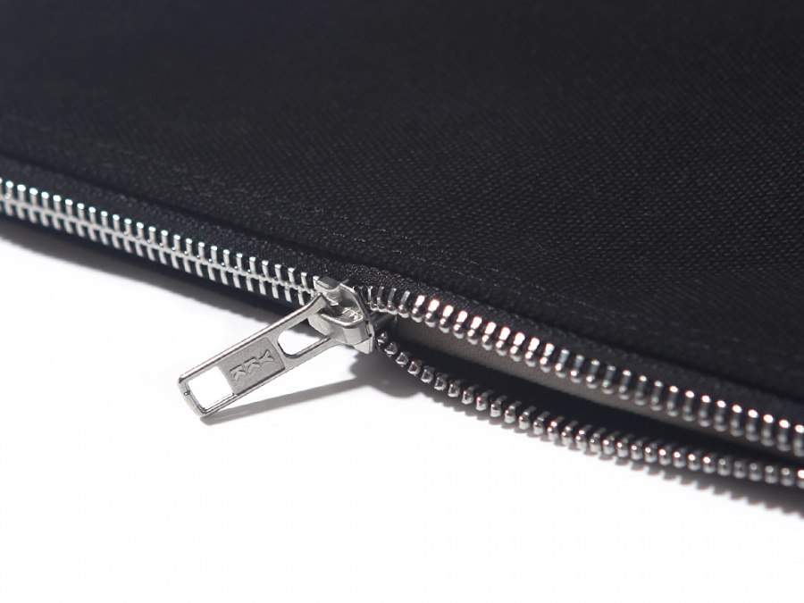 벗딥(BUTDEEP) MINIMAL POUCH(L)-BLACK