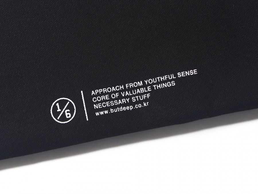 벗딥(BUTDEEP) MINIMAL POUCH(L)-BLACK