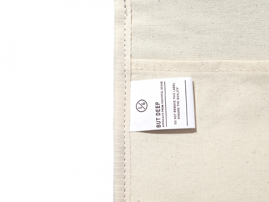 벗딥(BUTDEEP) MINIMAL LOGO POUCH(L)-NAVY