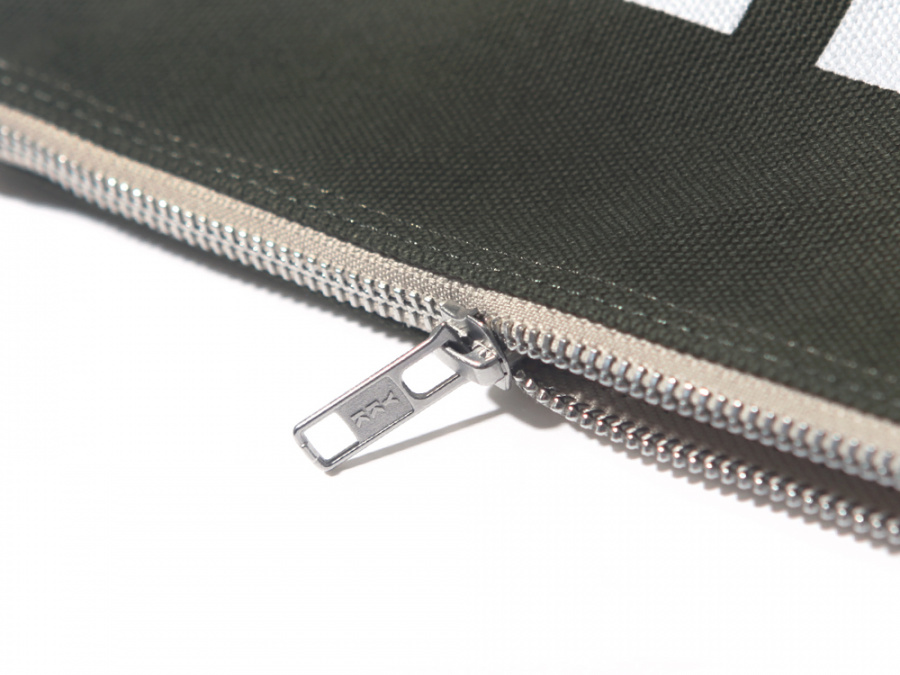 벗딥(BUTDEEP) DEEP POUCH(M)-OLIVE