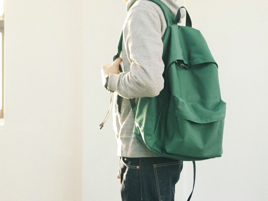 벗딥(BUTDEEP) STANDARD BACKPACK-GREEN