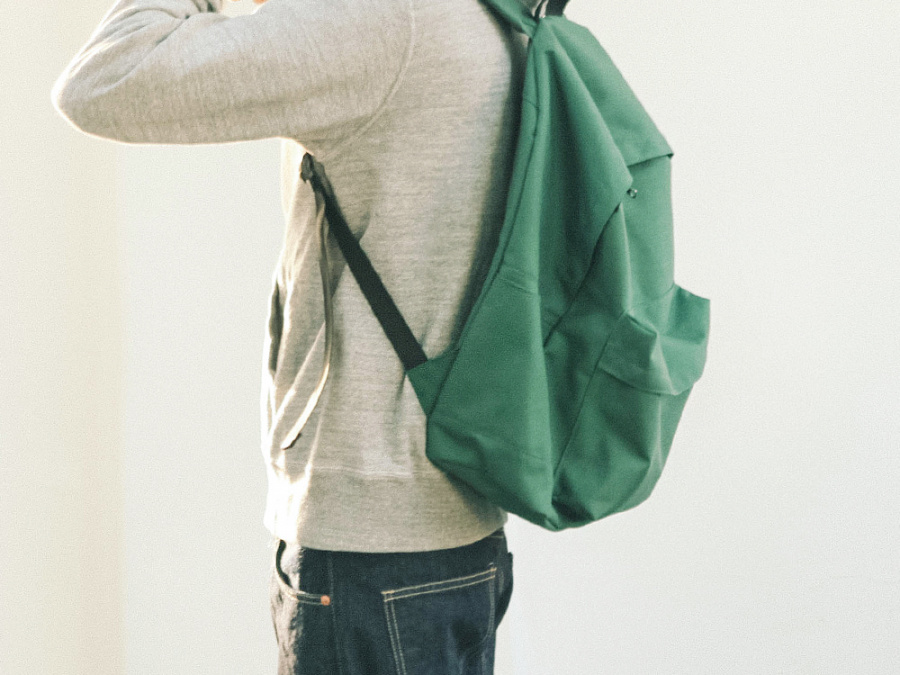 벗딥(BUTDEEP) STANDARD BACKPACK-GREEN