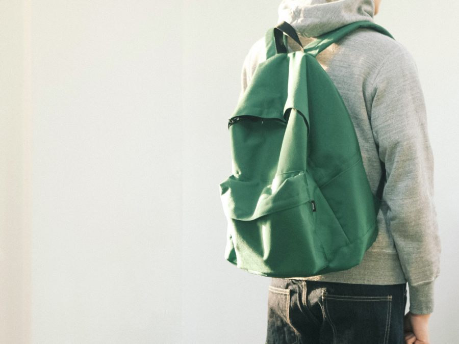 벗딥(BUTDEEP) STANDARD BACKPACK-GREEN
