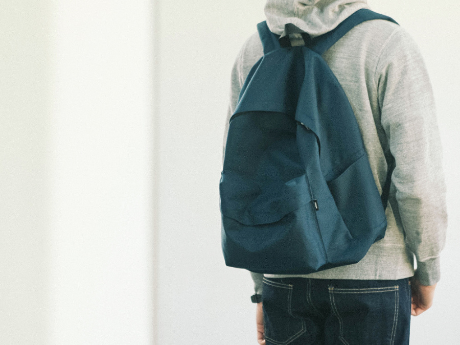 벗딥(BUTDEEP) STANDARD BACKPACK-NAVY