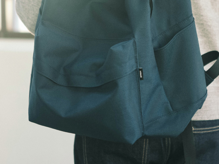벗딥(BUTDEEP) STANDARD BACKPACK-NAVY