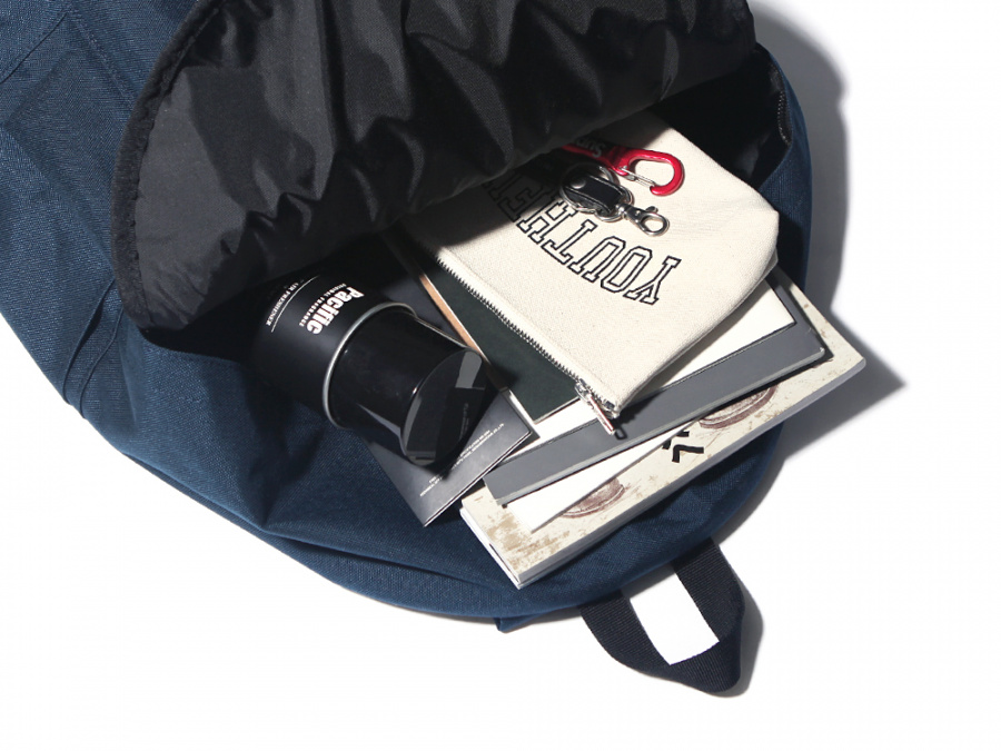 벗딥(BUTDEEP) STANDARD BACKPACK-NAVY