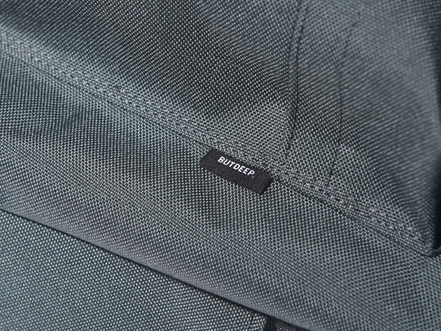 벗딥(BUTDEEP) STANDARD BACKPACK-GREY