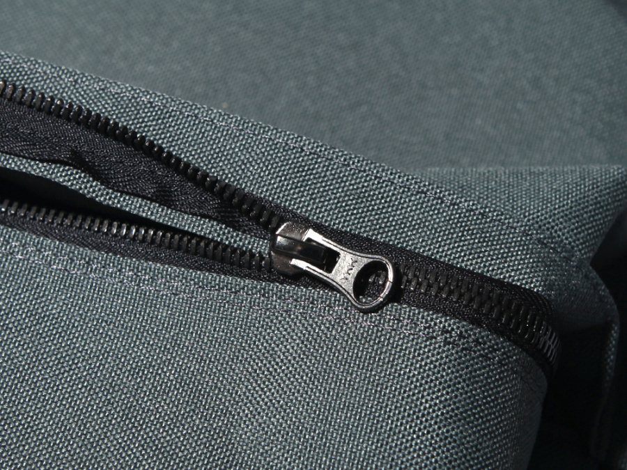 벗딥(BUTDEEP) STANDARD BACKPACK-GREY