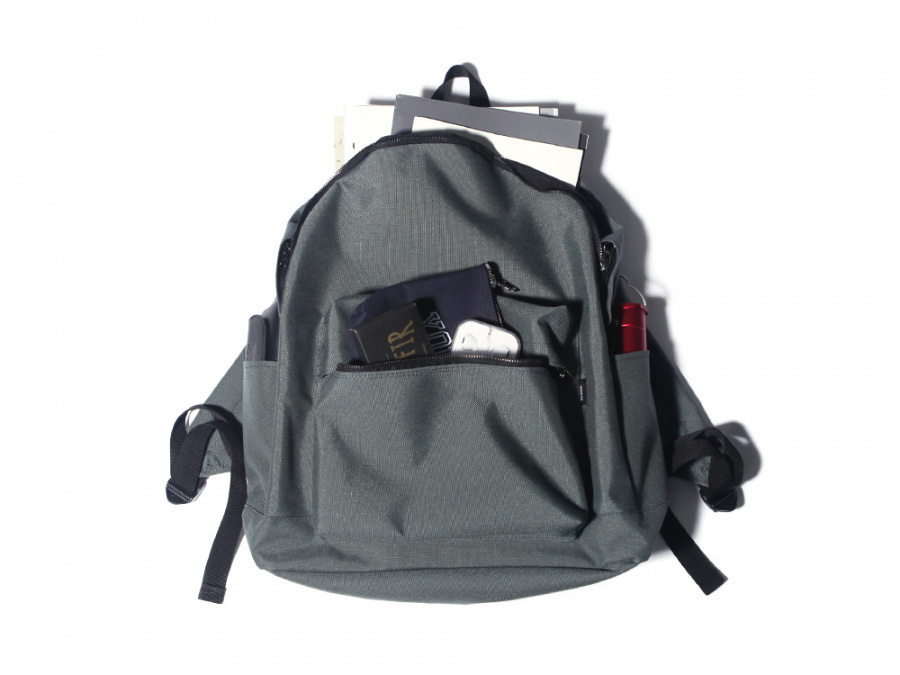 벗딥(BUTDEEP) STANDARD BACKPACK-GREY
