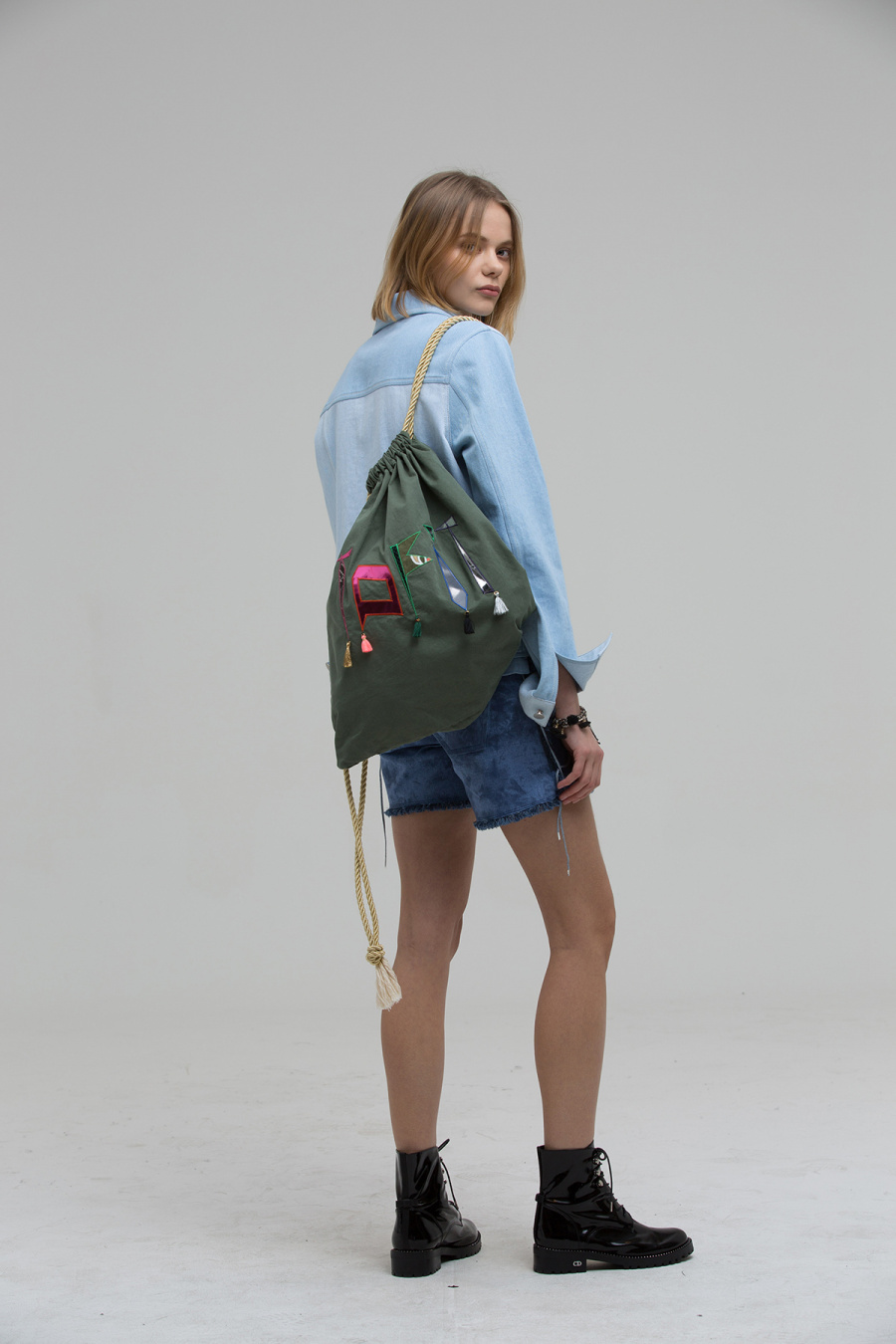 토핏(TOFIT) Tofit Light Weight Khaki Backpack