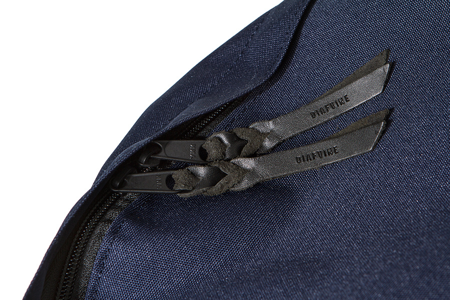 디아프바인(DIAFVINE) DV. LOT467 CODURA DAYPACK -NAVY-