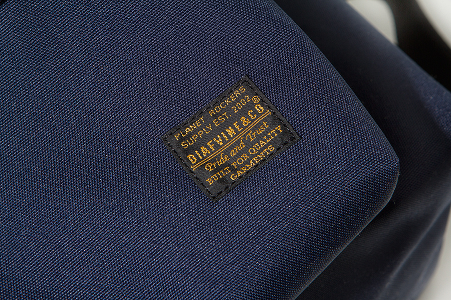 디아프바인(DIAFVINE) DV. LOT467 CODURA DAYPACK -NAVY-