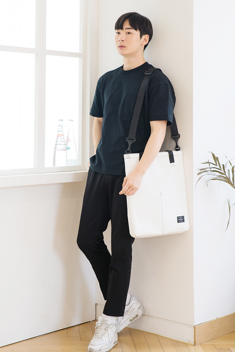 브리스코(BRISCO) TAPO Cross & Tote Bag_White 타포린 크로스백 토트백