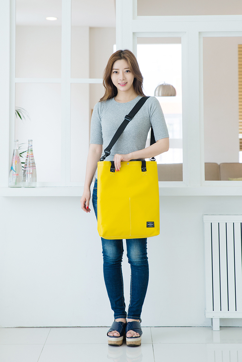브리스코(BRISCO) TAPO Cross & Tote Bag_Yellow 타포린 크로스백 토트백