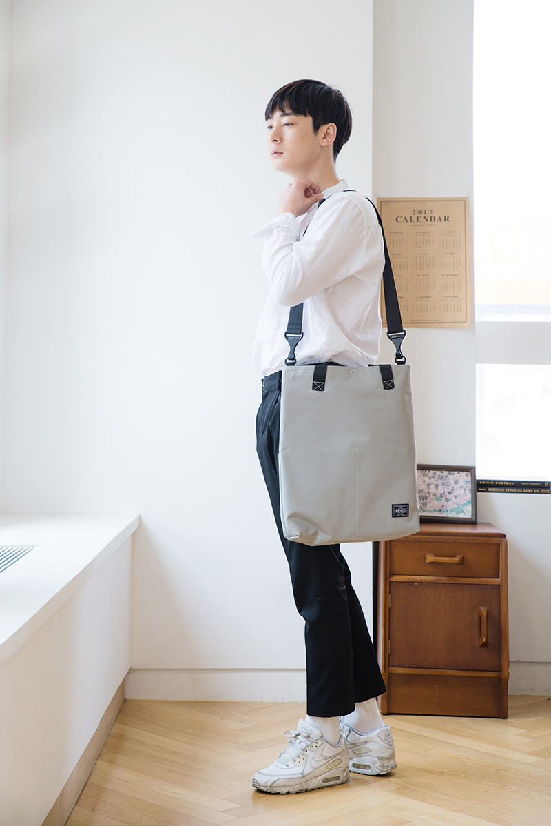 브리스코(BRISCO) TAPO Cross & Tote Bag_Light Gray 타포린 크로스백 토트백