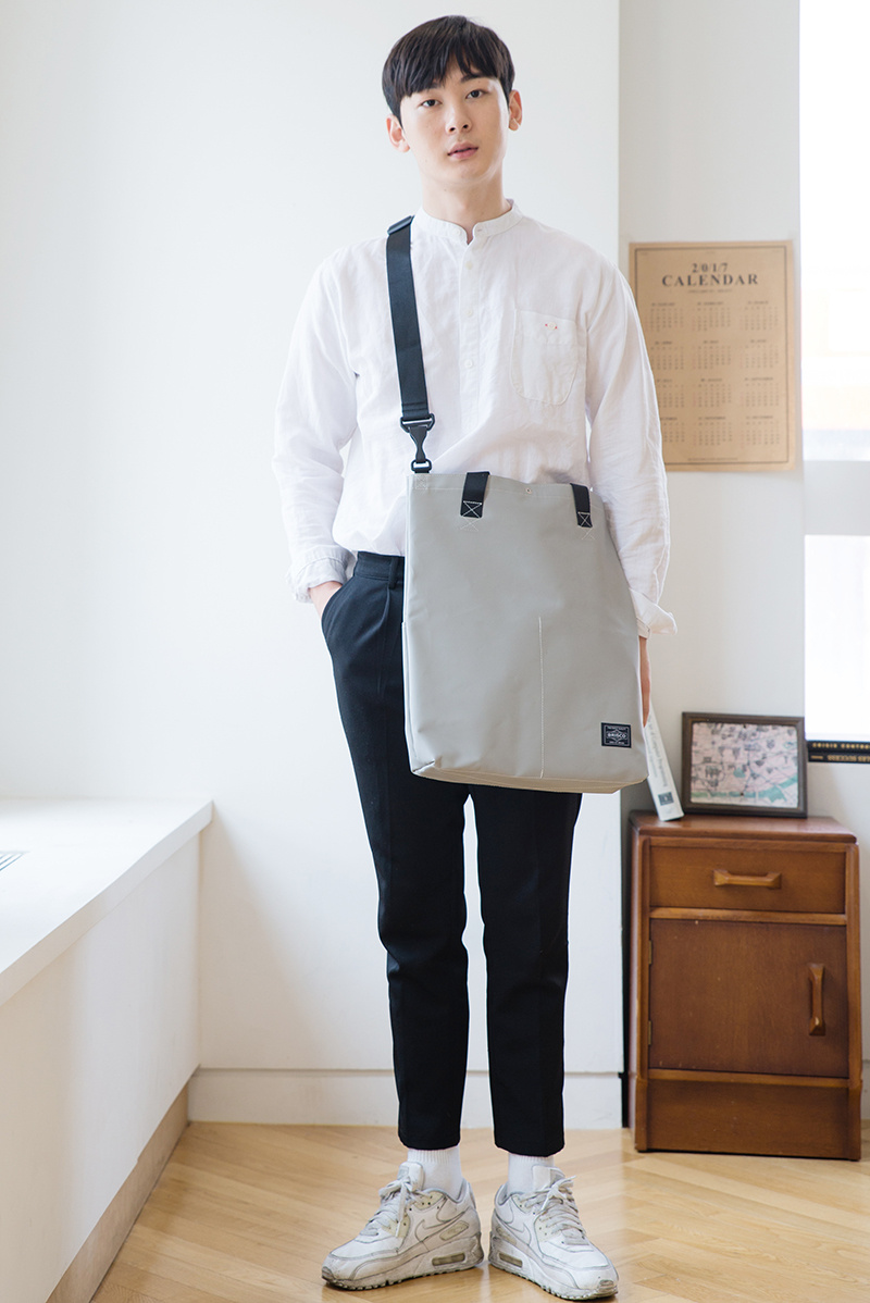 브리스코(BRISCO) TAPO Cross & Tote Bag_Light Gray 타포린 크로스백 토트백