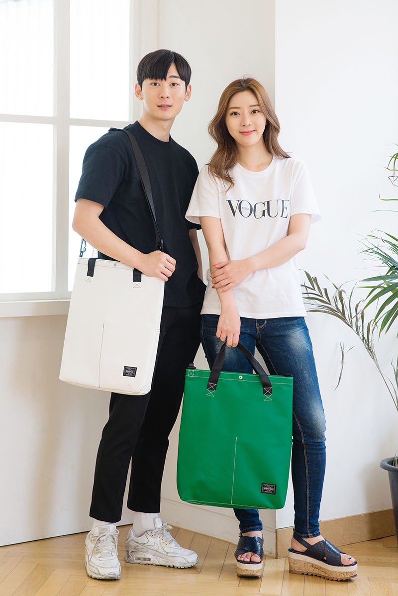 브리스코(BRISCO) TAPO Cross & Tote Bag_Light Gray 타포린 크로스백 토트백