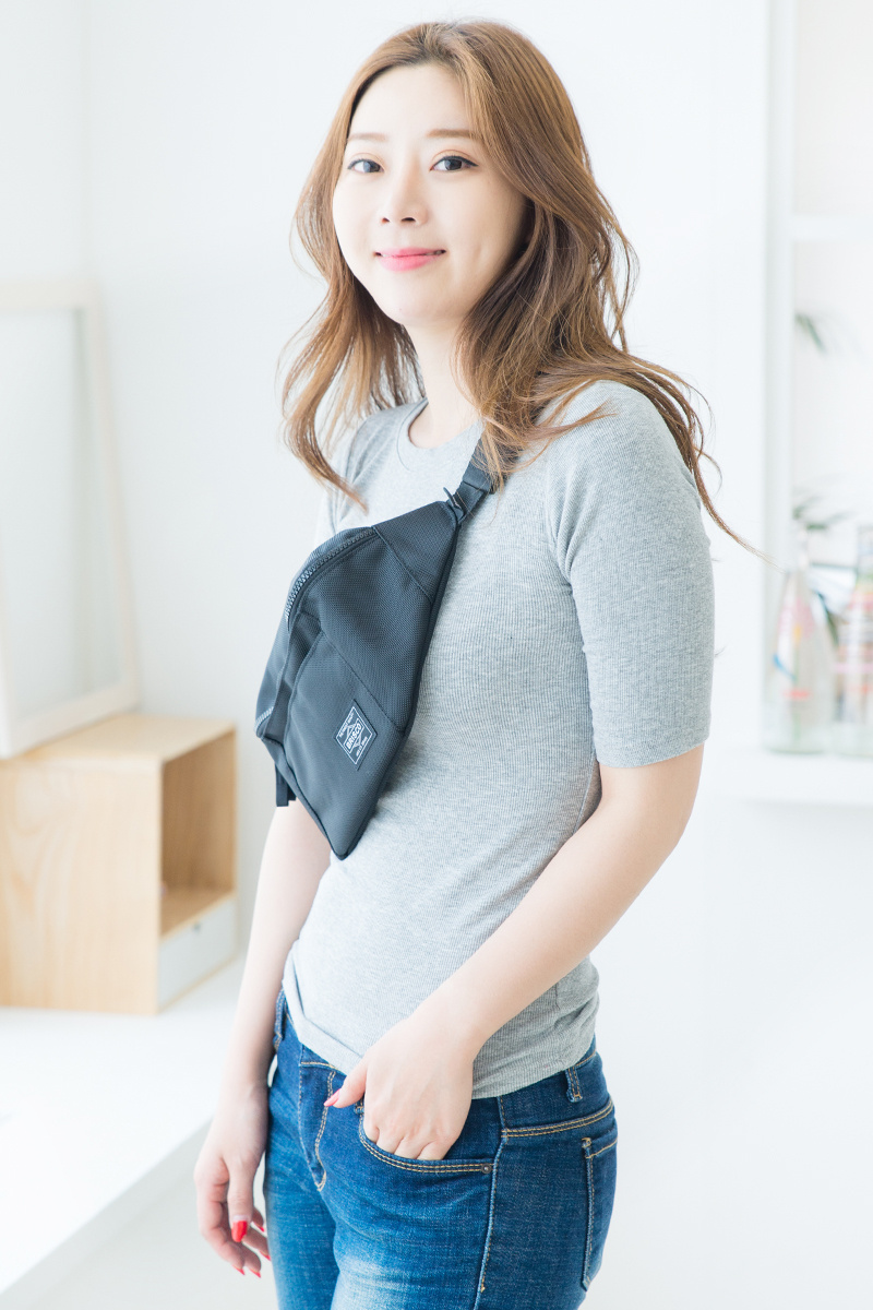브리스코(BRISCO) TOP Waist Bag_1800Black 힙색 웨이스트백