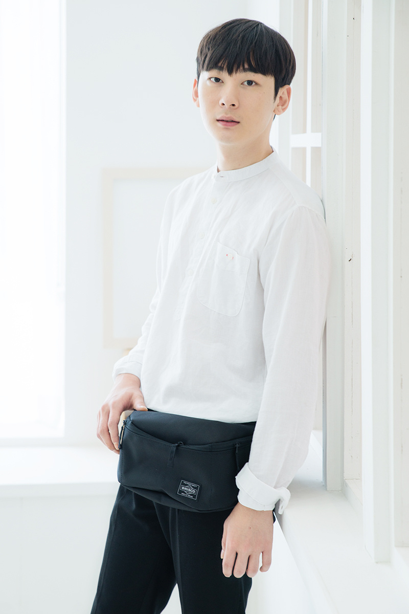 브리스코(BRISCO) HALF MOON Waist Bag_Camo 힙색 웨이스트백