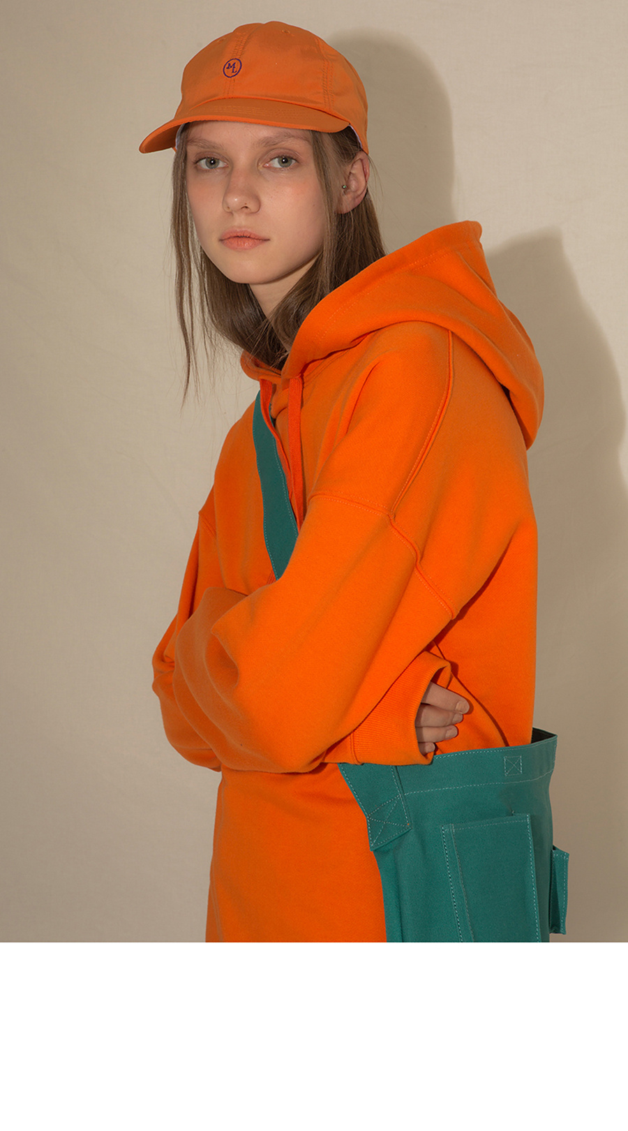 모어올레스(MORE OR LESS) MORE-OR-LESS POCKET BAG - GREEN