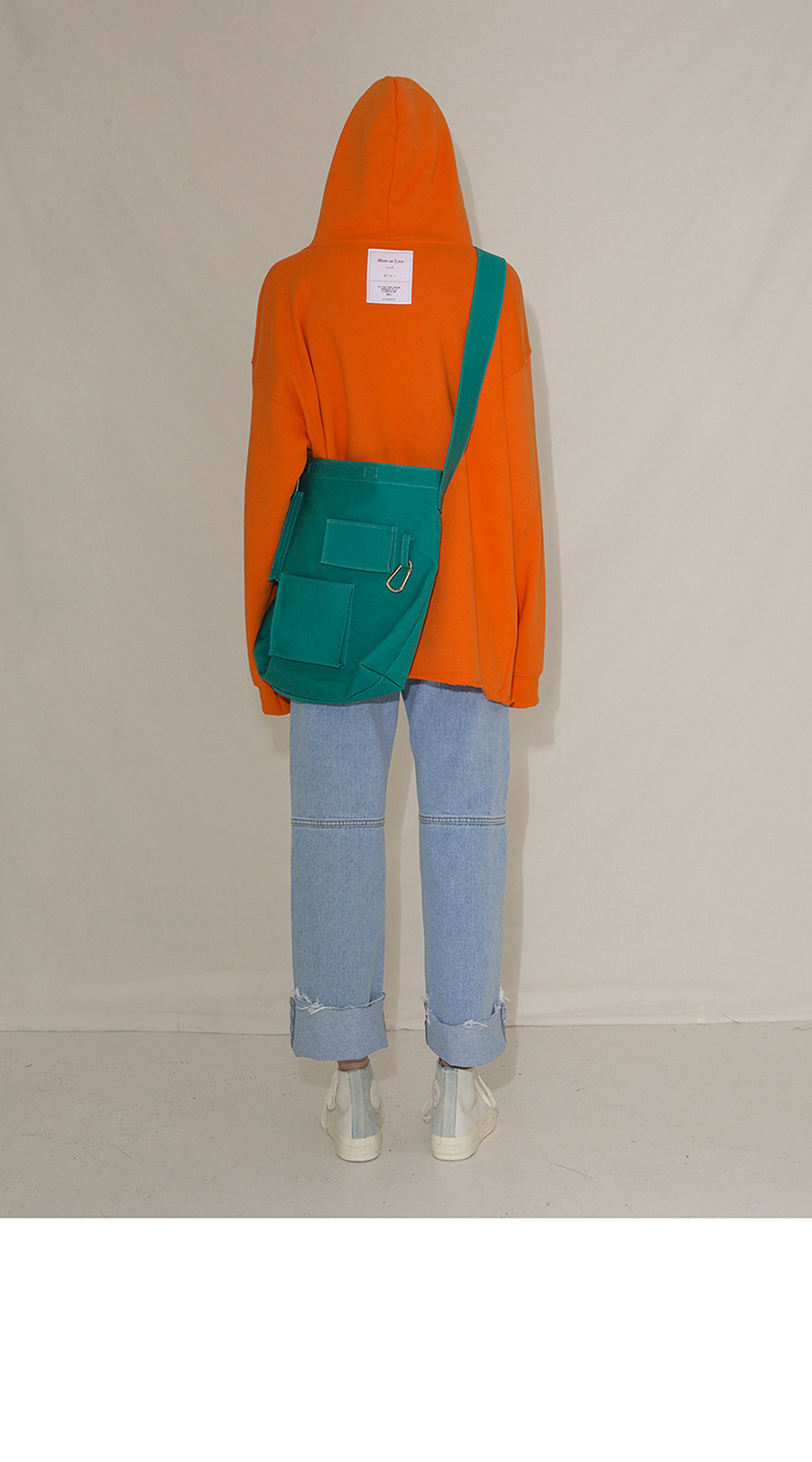 모어올레스(MORE OR LESS) MORE-OR-LESS POCKET BAG - GREEN