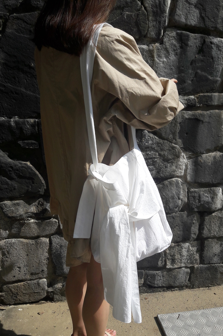 숨(SSUM) 리본 무지 에코백