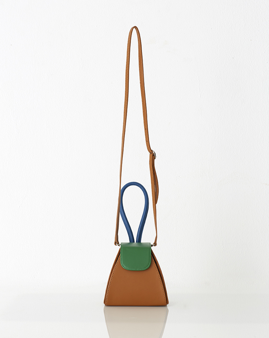 아틀리에파크(ATELIERPARK) 아틀리에파크 컬러 블록 핸들백 - 카멜 [레더스트랩포함]