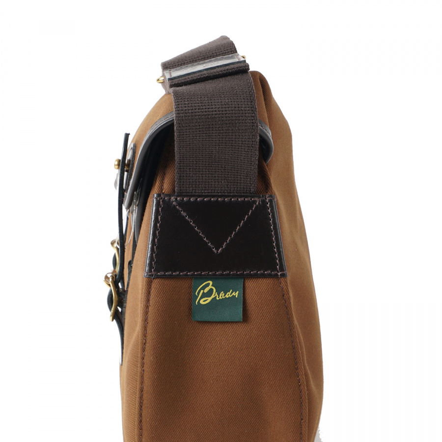 브래디백(BRADYBAGS) 브래디 백 스몰 아리엘 트라우트 피싱 백 헤이즐넛