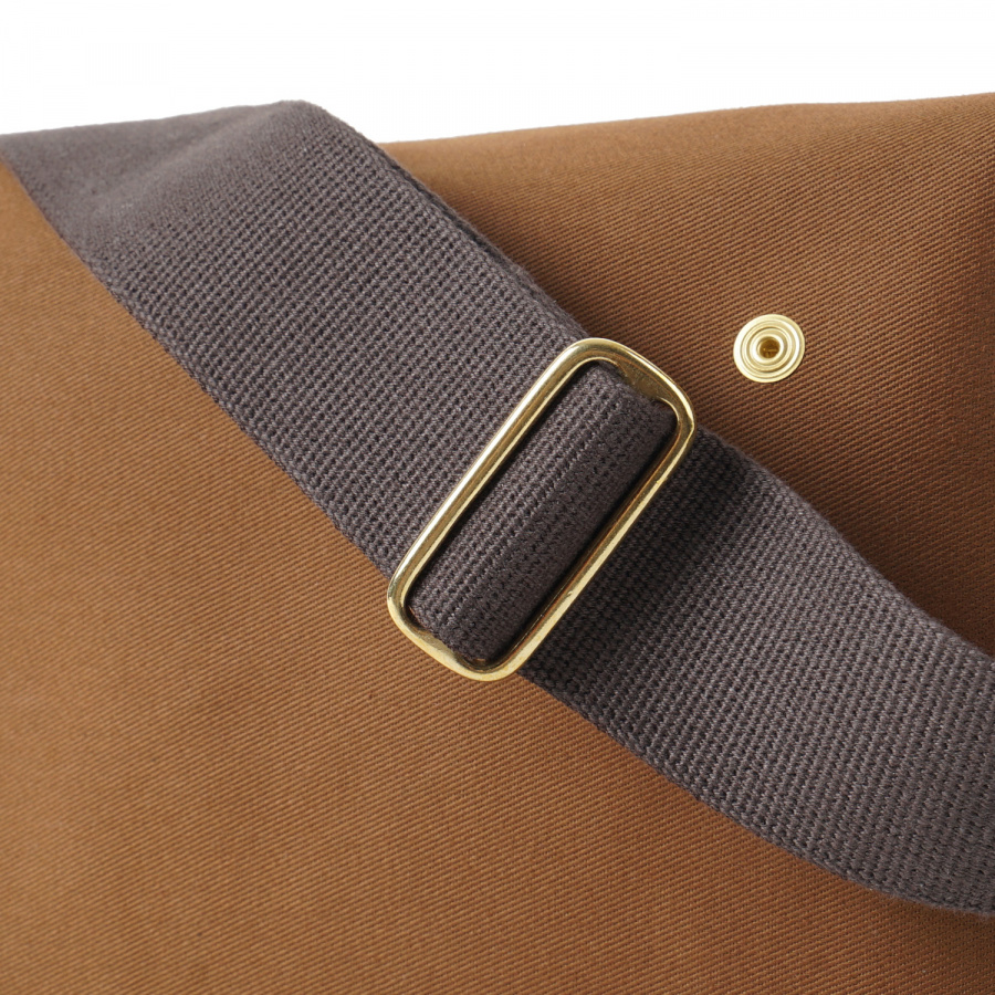 브래디백(BRADYBAGS) 브래디 백 스몰 아리엘 트라우트 피싱 백 헤이즐넛