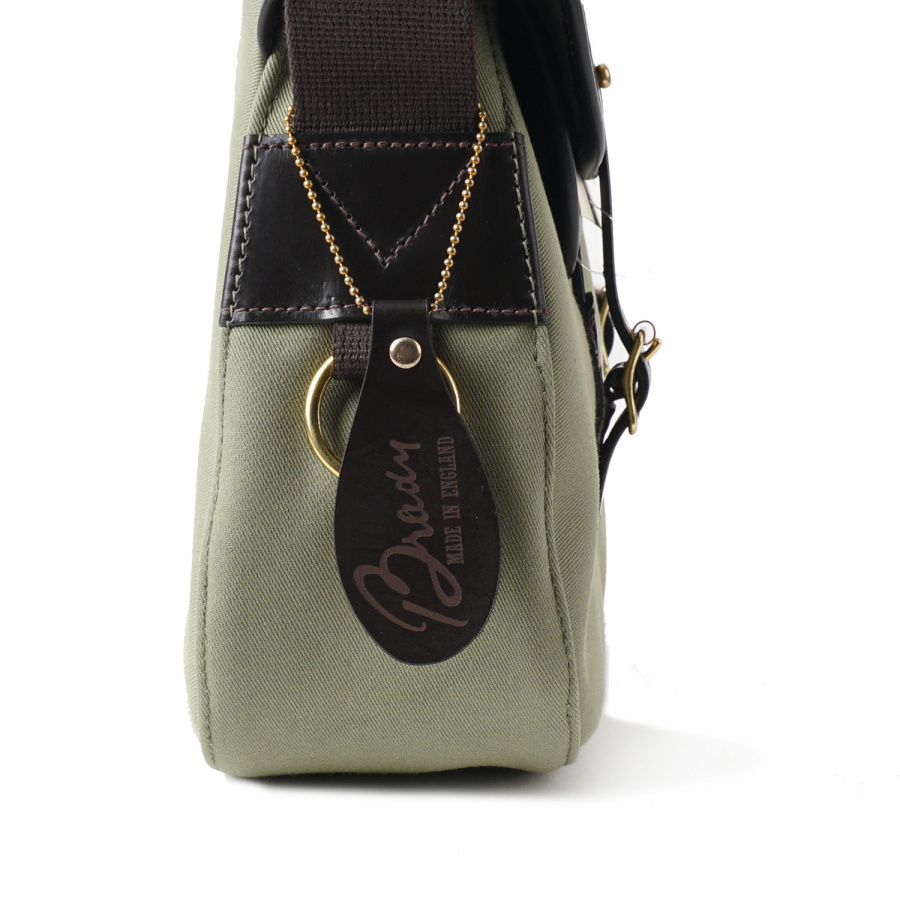 브래디백(BRADYBAGS) 브래디 백 스몰 아리엘 트라우트 피싱 백 라이트 올리브