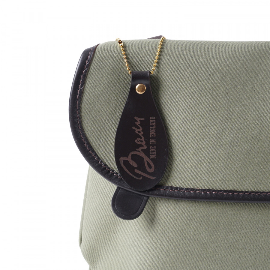 브래디백(BRADYBAGS) 브래디 백 에이번 크로스 백 라이트 올리브