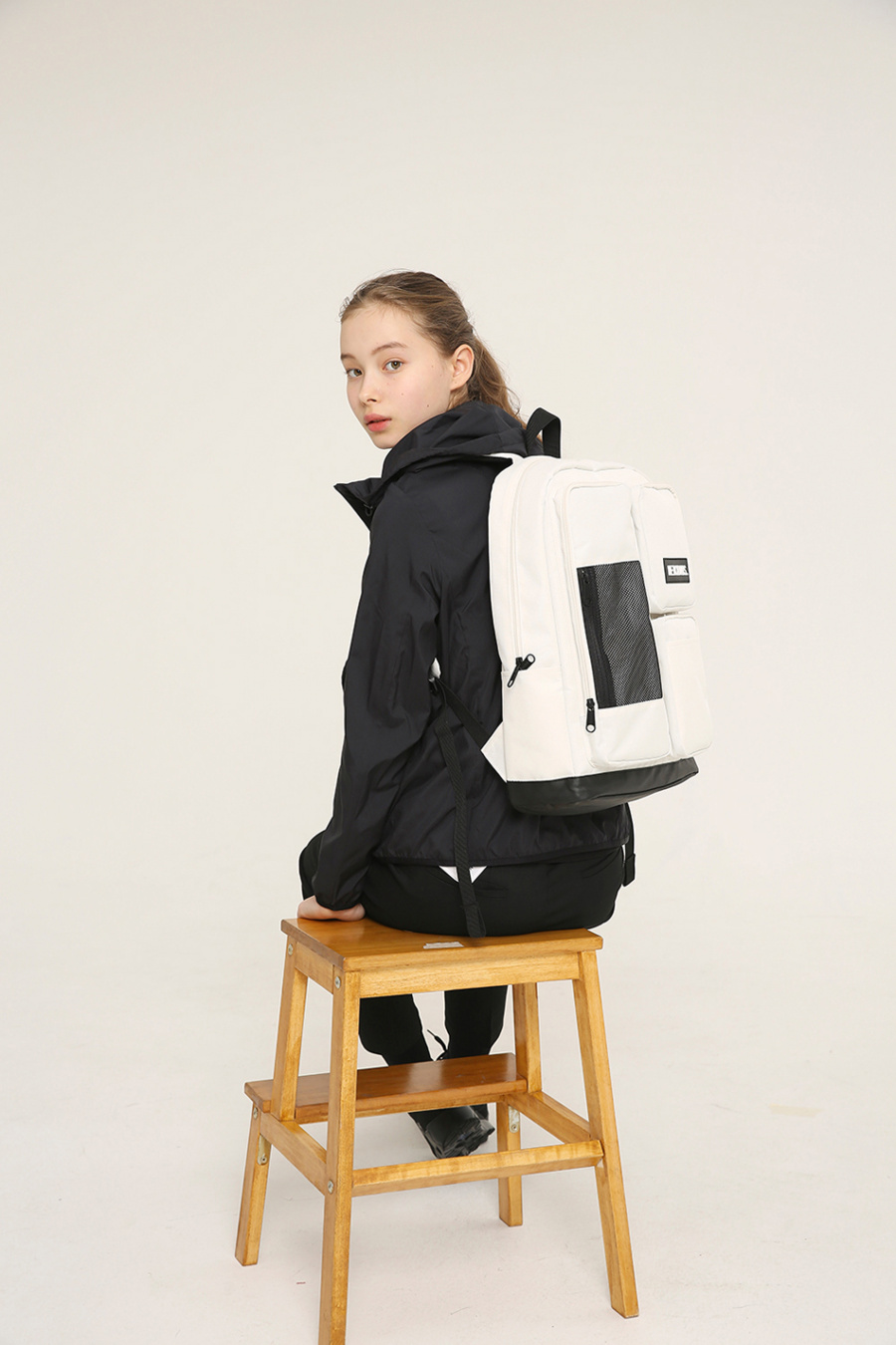 네이키드니스(NEIKIDNIS) MESH SQUARE BACKPACK / IVORY