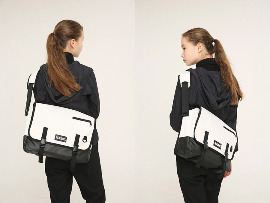 네이키드니스(NEIKIDNIS) ICON MESSENGER BAG / IVORY