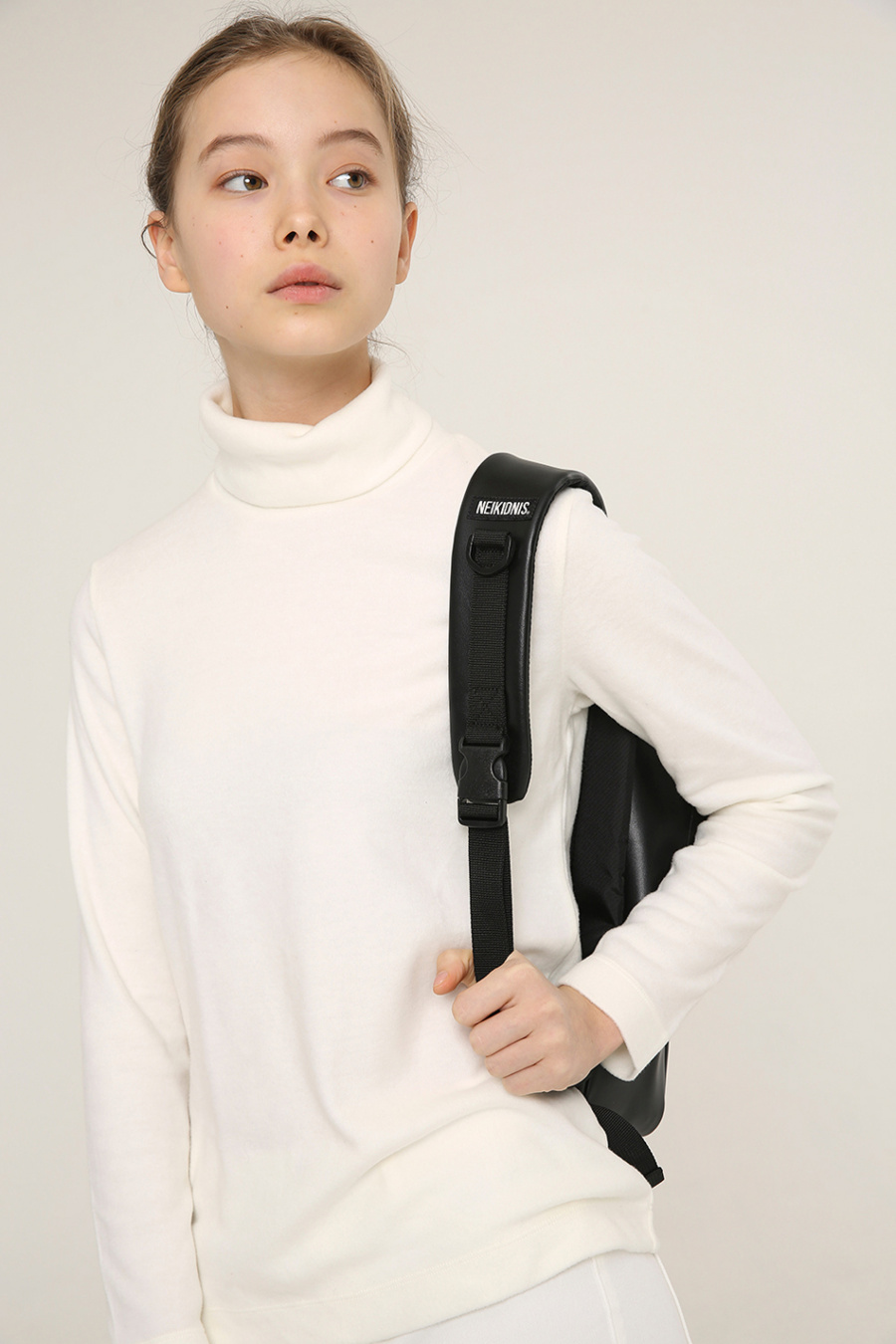네이키드니스(NEIKIDNIS) [레더] DAILY SLING BAG / LEATHER BLACK