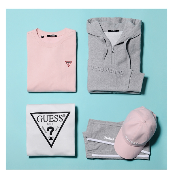 게스(GUESS) 플라워비드 골드자수 클러치