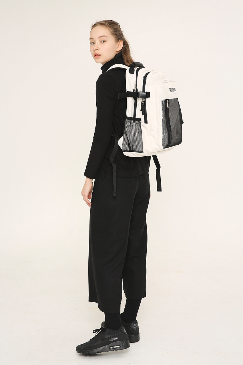 네이키드니스(NEIKIDNIS) 3D 백팩 / 블랙