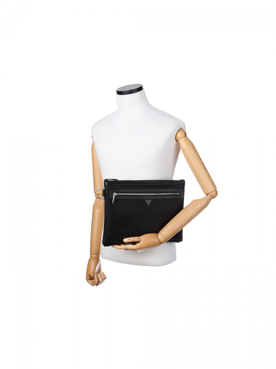 게스(GUESS) 메쉬 엠보 클러치