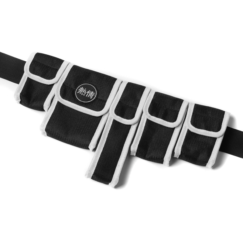 도름(DOLM) Utility Hip Sack Black/White