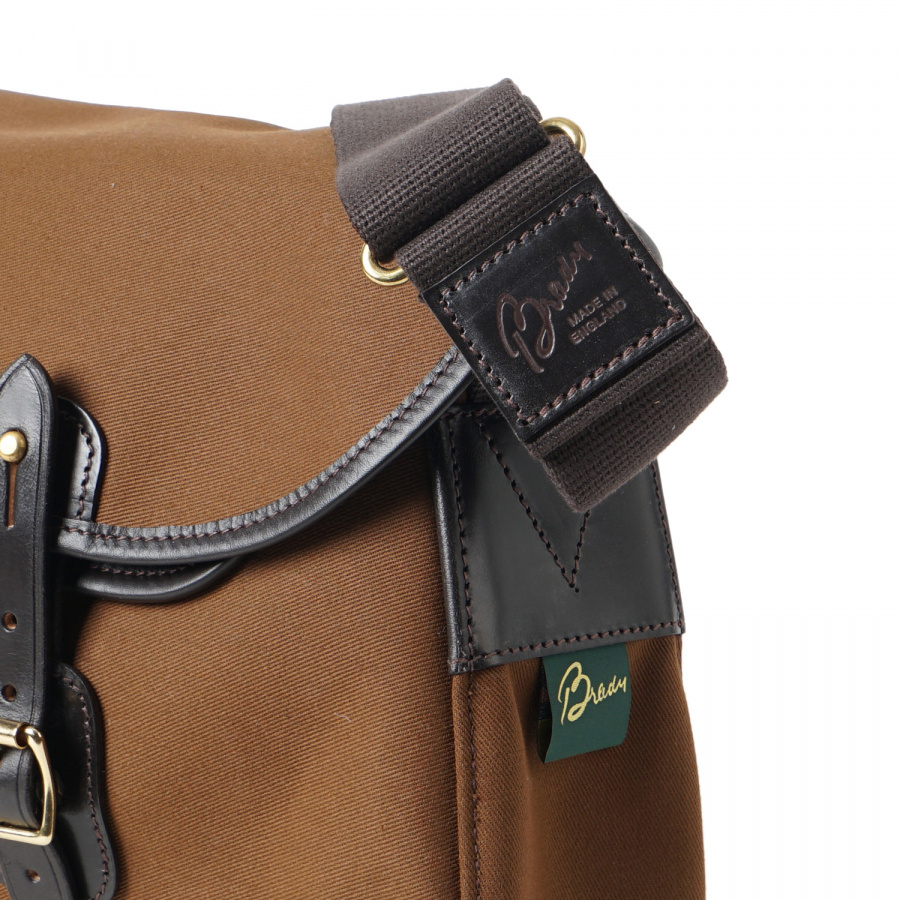 브래디백(BRADYBAGS) 브래디 백 라지 아리엘 트라우트 피싱 백 헤이즐넛