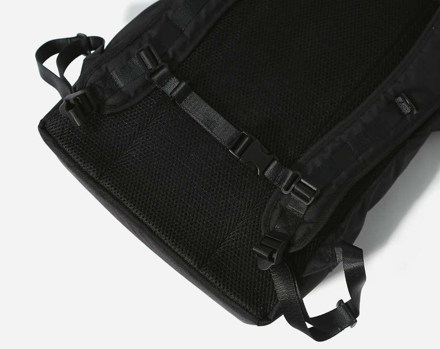 커버낫(COVERNAT) ROLL TOP BACKPACK