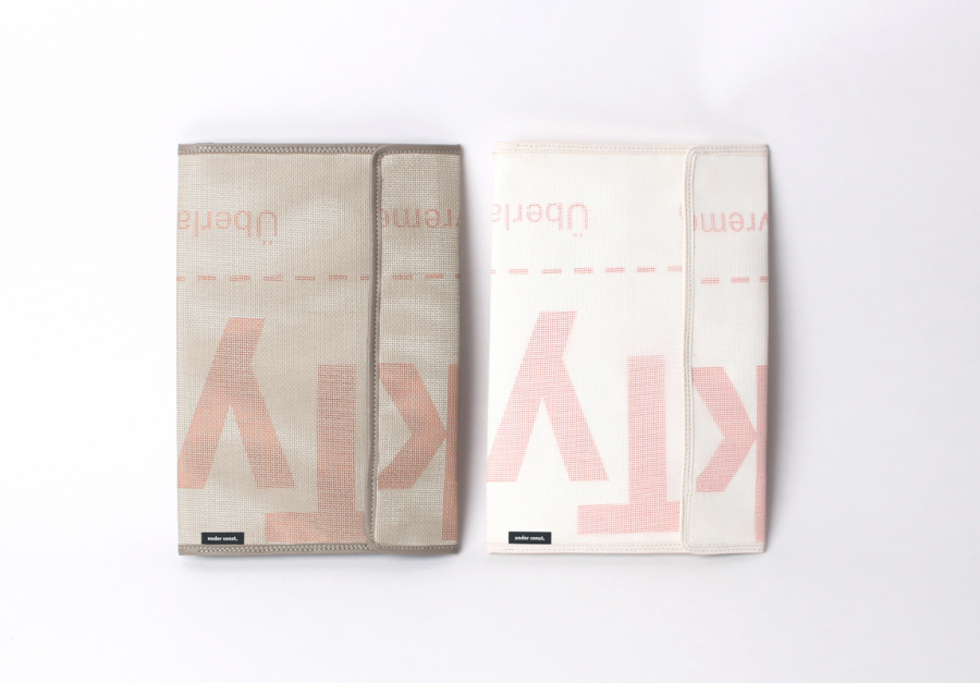 언더 컨스트(UNDER CONST.) 오피스 파우치 그레이