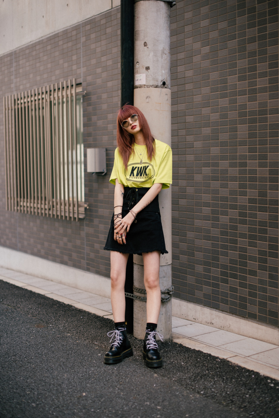 키치워크(KICHWORK) 18 SS KWK Logo T_Neon [NCT 마크 착용]